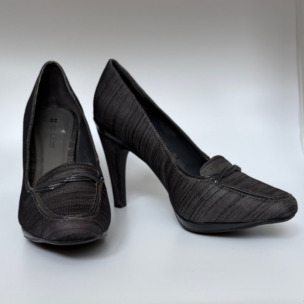 Naturalizer Charcoal Gray Heels